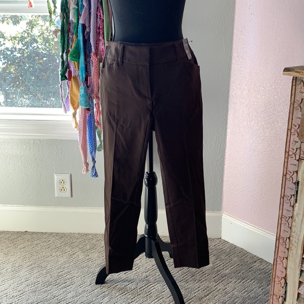 The Audrey crop pants from New York and Co size 0 slim fit